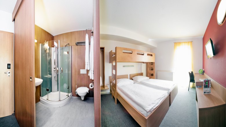 Panoramadreibettzimmer, © Cleverhotel GmbH